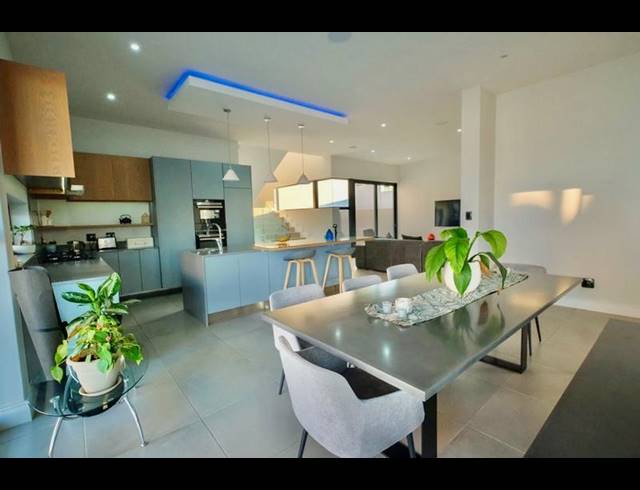 4 BEDROOM PROPERTY TO RENT IN COPPERLEAF ESTATE